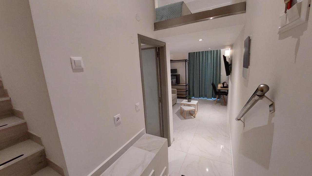 Marvel Deluxe Rooms Ираклион Экстерьер фото